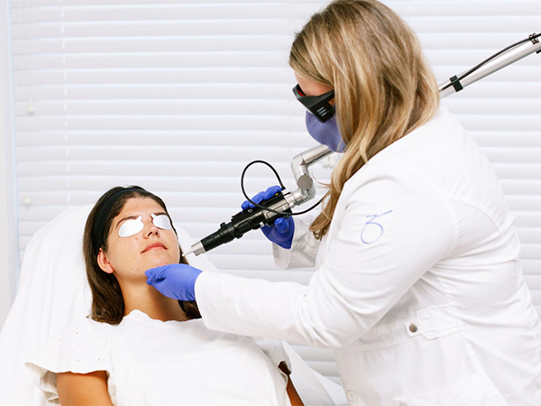 How the PicoSure Laser Works